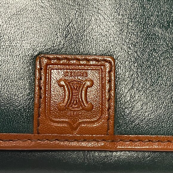 CELINE Vintage Dark Green Leather Bifold Long Wallet - Preowned - Picture 8 of 15